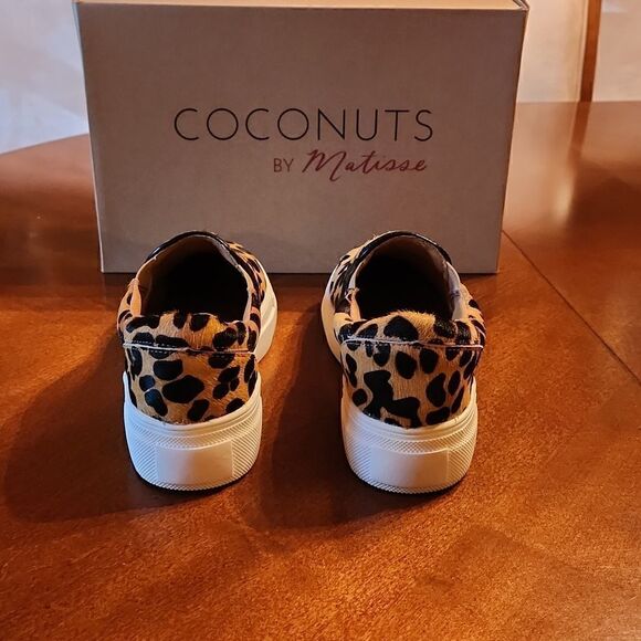 Coconuts by Matisse, 6.5, Leather Fur Leopard Animal Print Slip On Sneaker Flats - Picture 5 of 9
